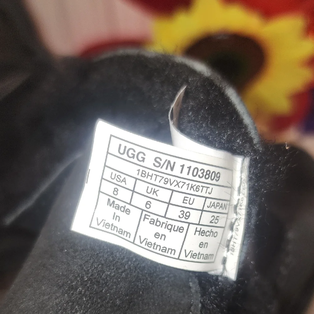 UGG‎ Esther Black Ankle Boots with Fur Trim
